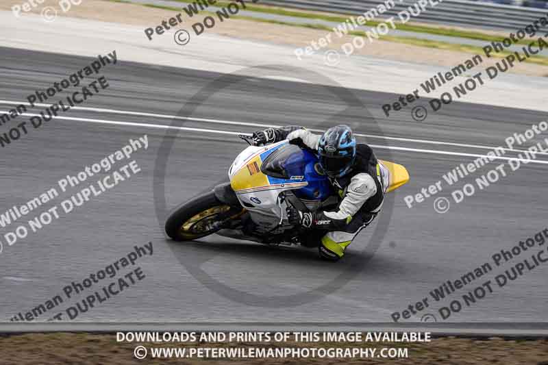 cadwell no limits trackday;cadwell park;cadwell park photographs;cadwell trackday photographs;enduro digital images;event digital images;eventdigitalimages;navarra;no limits trackdays;peter wileman photography;racing digital images;trackday digital images;trackday photos